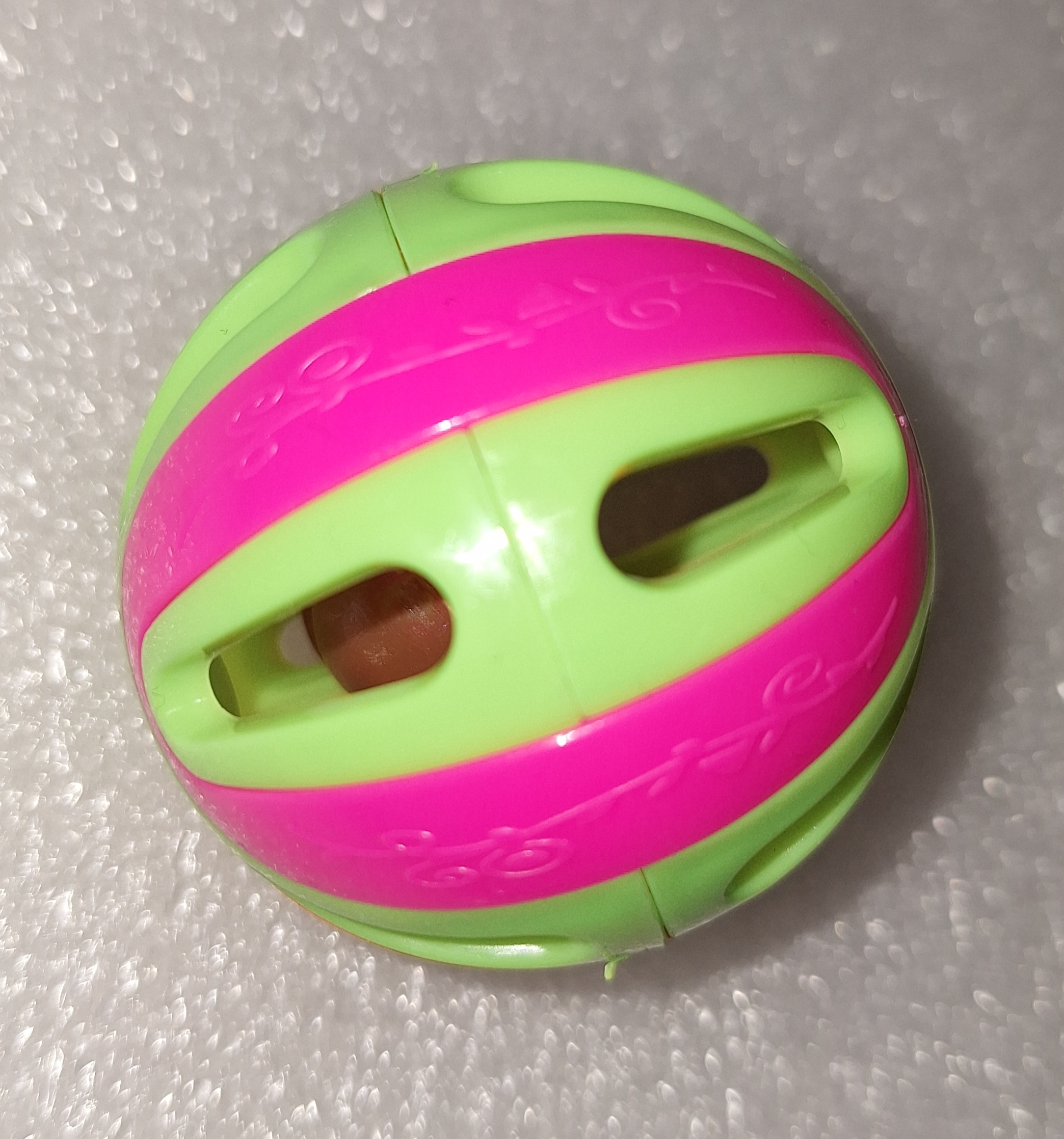 Plastmassist pall kellukesega 5 cm 679263